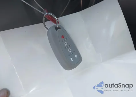 2019 Chevrolet Malibu Lt из США, поврежденный, VIN 1G1ZD5ST4KF152761